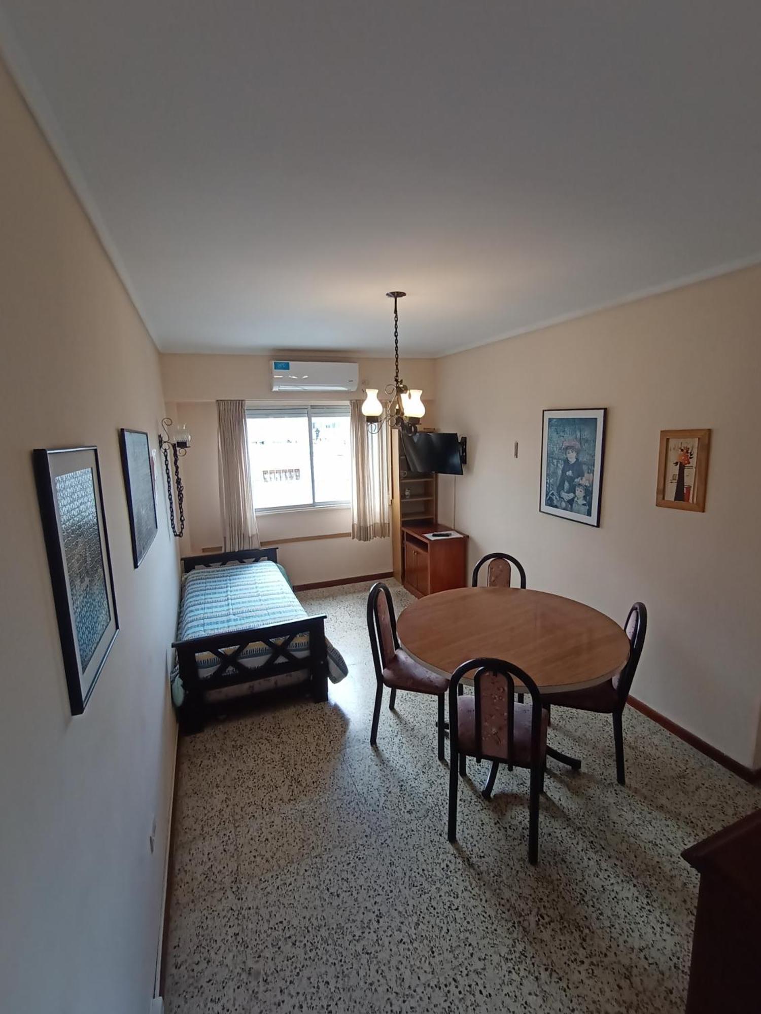 Depto Plaza Mitre Av Colón Centro Con Cochera Privada Apartamento
